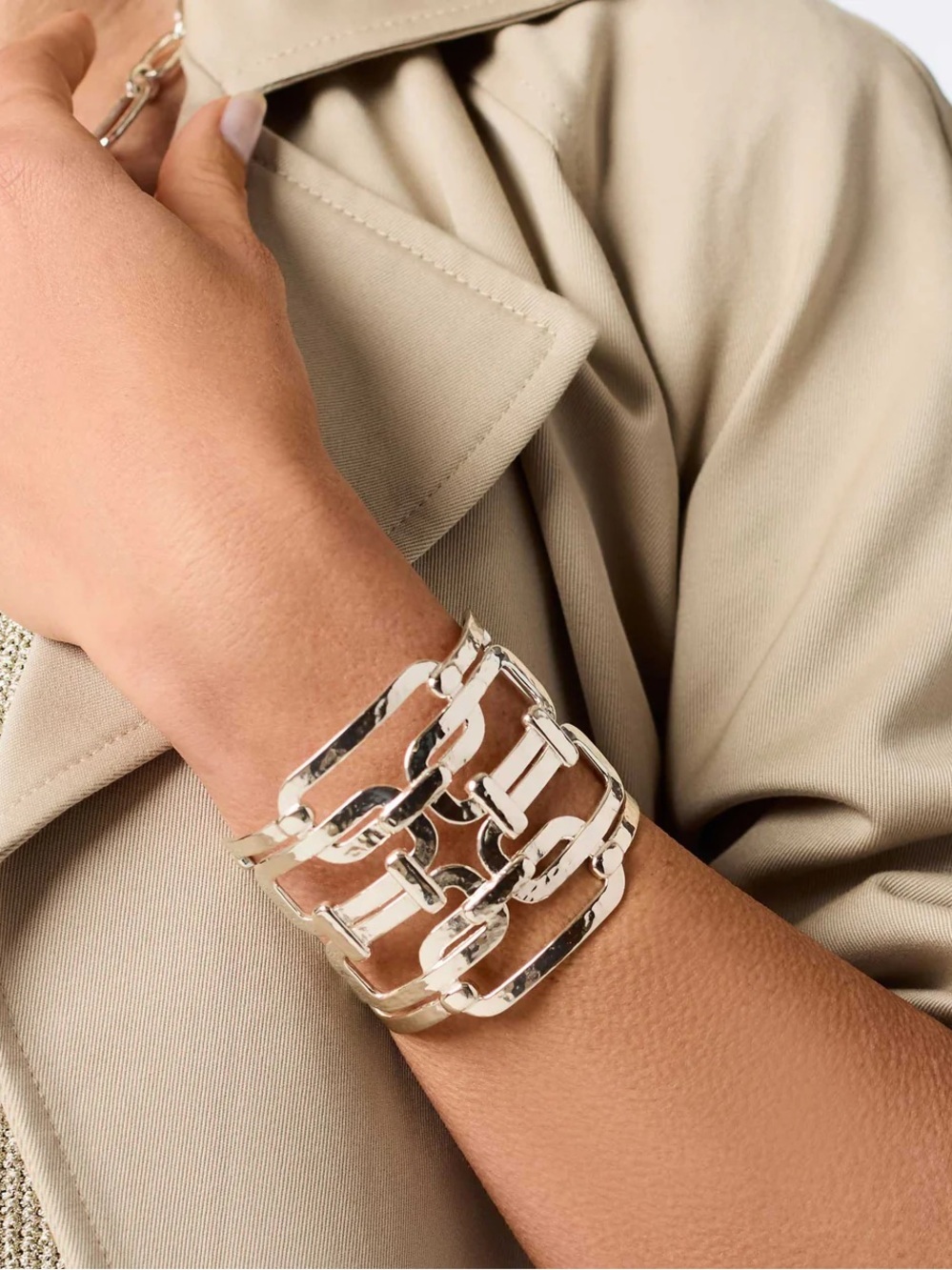 Julie Vos Polished Hammered Link Open Cuff - Silver Tone - Picture 2 of 4